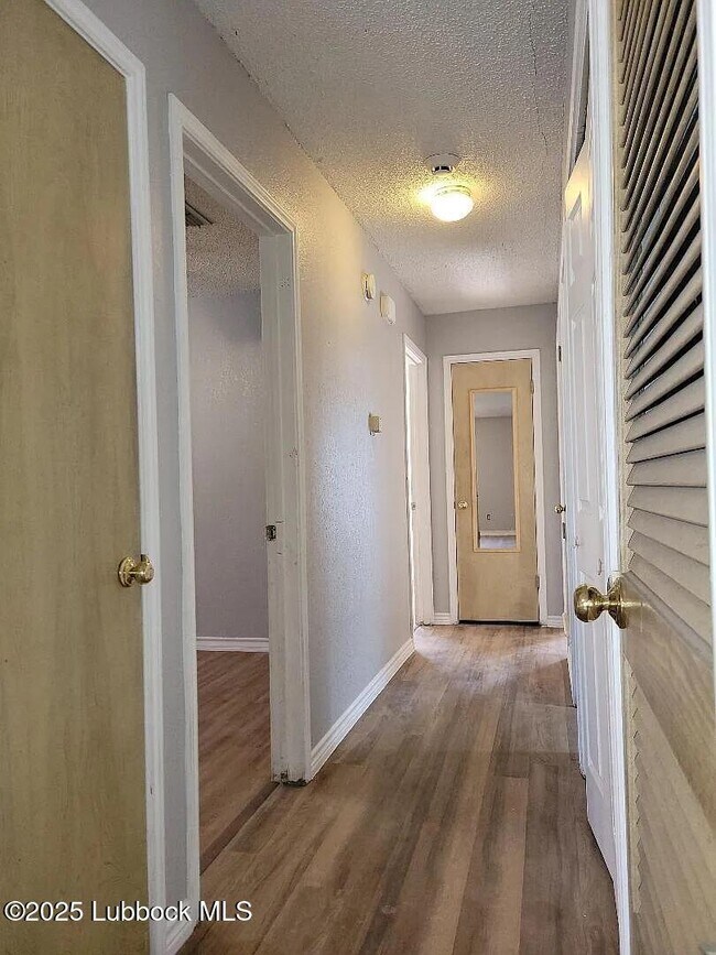Foto del edificio - 4807 60th St