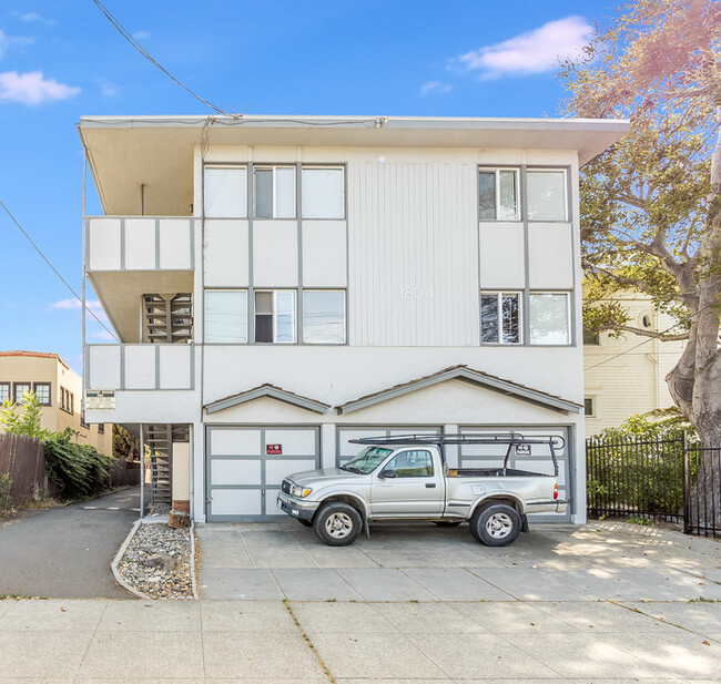 Building Photo - 1804 Santa Clara Ave