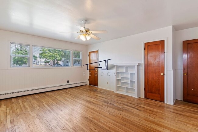 Building Photo - 338 E 200 S