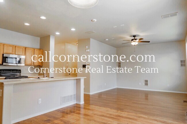 Foto del edificio - 6721 Rutherford Dr