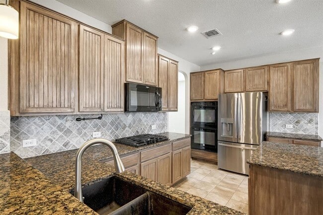 Building Photo - 7904 Gato Ln