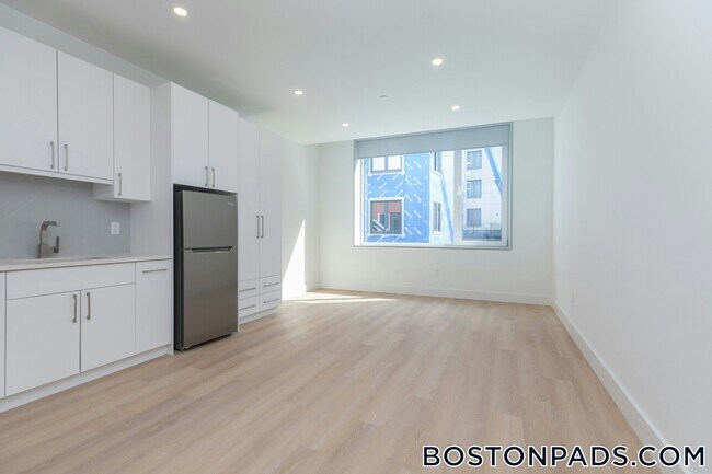 Foto del edificio - 1127 Harrison Ave