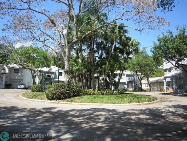 Foto del edificio - 9853 NW 2nd Ct