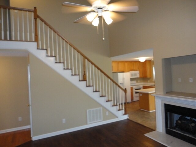 Foto del edificio - 4228 Winding Stream Drive