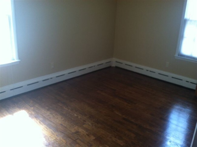 Foto del edificio - 661 Covington Dr