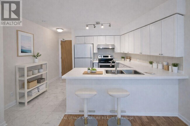 Photo du bâtiment - 5508 Yonge St