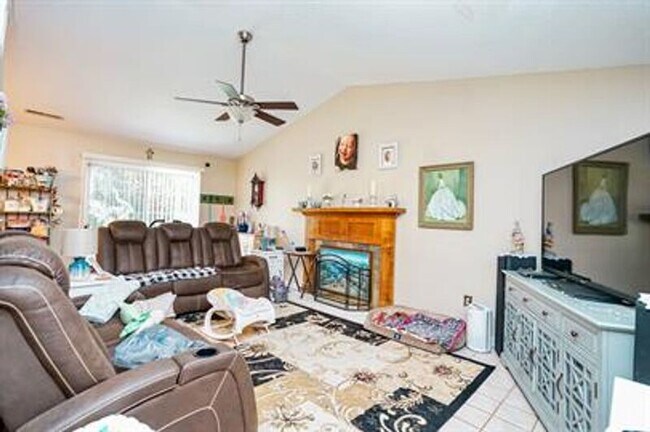 Foto del edificio - 7 E Long Creek Ct