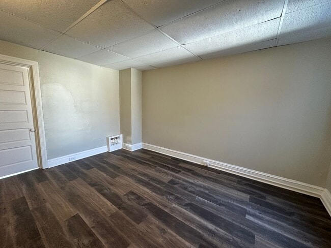 Building Photo - Large 2 bedroom House for Rent