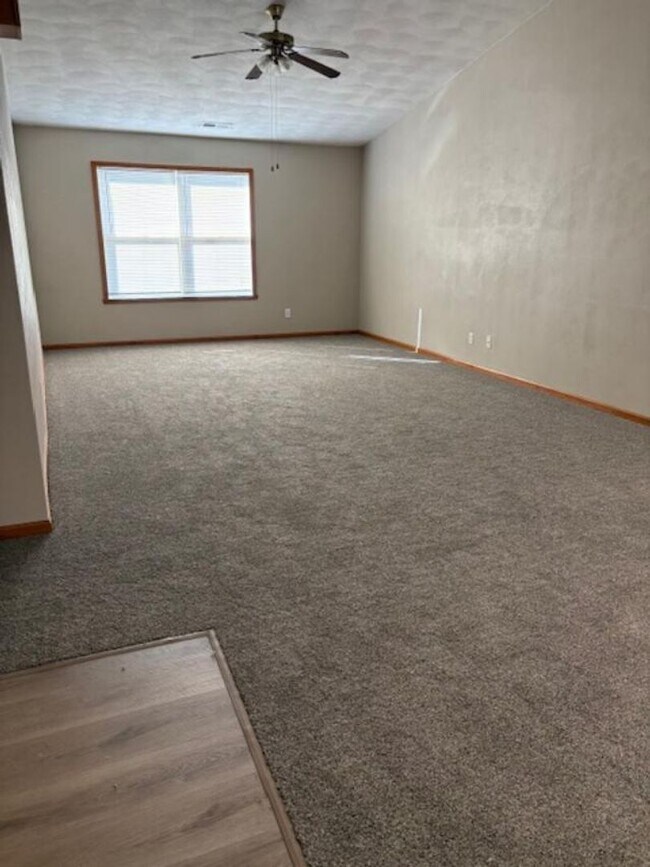 Foto del edificio - 10258 Clearwing Ln