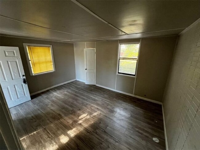 Foto del edificio - 1648 W Rev Dr Ransom Howard St