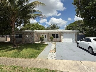 Building Photo - 4281 NW 35th Terrace