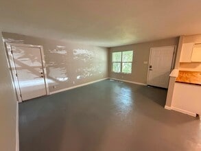 Building Photo - 8209 Colony Loop Dr
