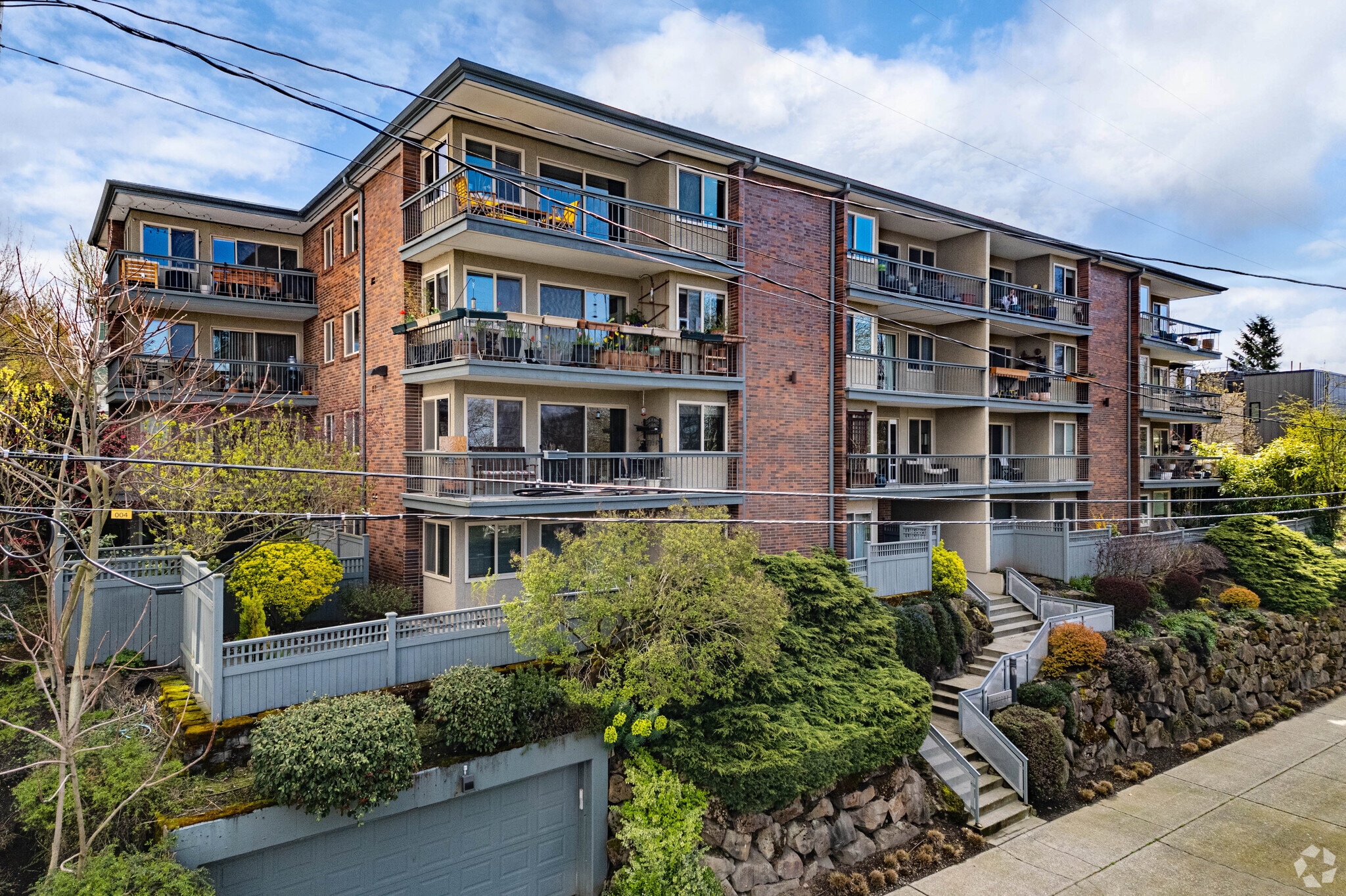 Midtown Condominiums 