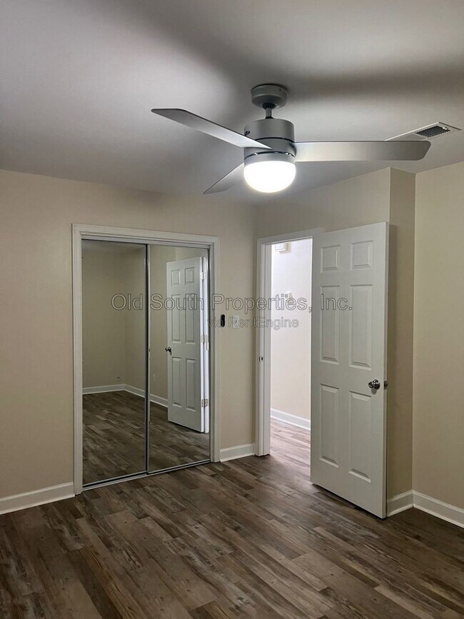 Foto del edificio - 6359 Cotton St