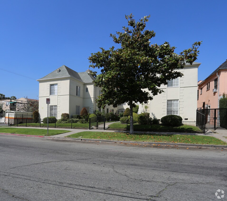 Foto del edificio - 937 S Hobart Blvd