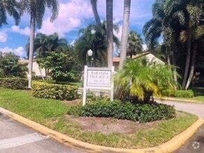 Building Photo - 3581 Cocoplum Cir