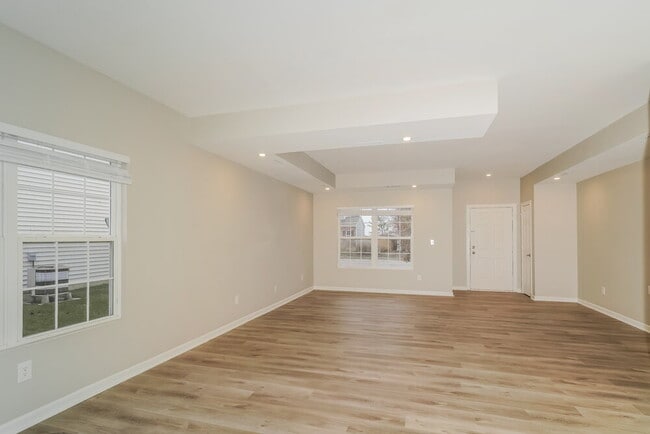 Foto del edificio - 8116 Melbourne Ln
