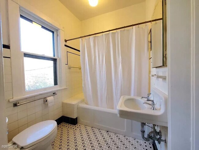 Foto del edificio - 4 br, 2 bath House - 1641 1st Street North
