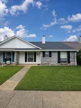 Building Photo - 5005 Longstreet Pl