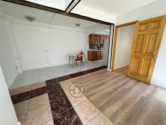Foto del edificio - 2166 Hone Ave