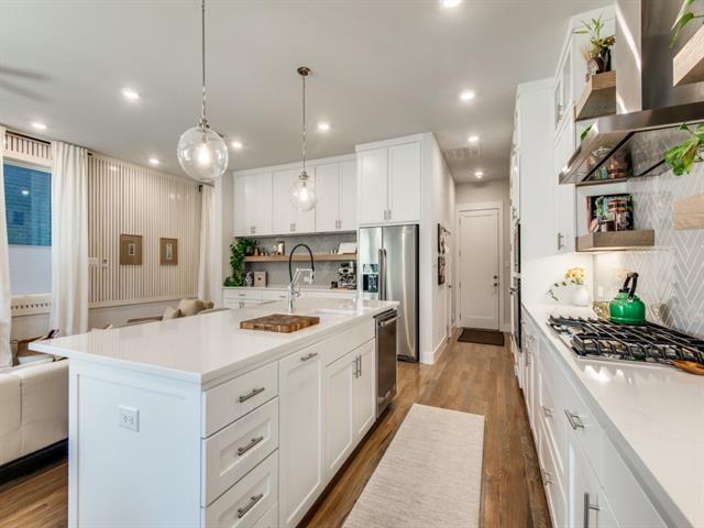 Foto del edificio - 3951 Bowie Ln