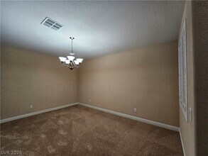 Building Photo - 892 White Sparrow St