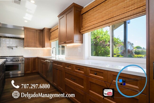 Building Photo - Lovely Benicia 4 Bedroom Home