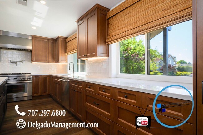 Foto del edificio - Lovely Benicia 4 Bedroom Home