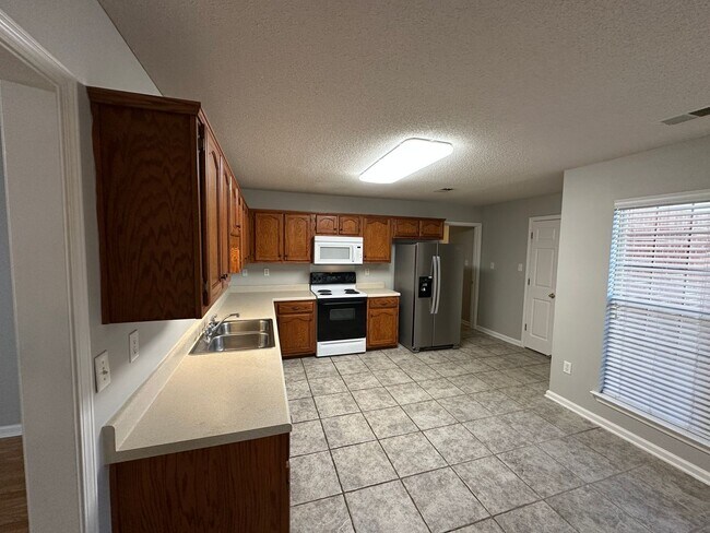 Foto del edificio - Immaculate in Beautiful Braybourne! 3 BR/ ...