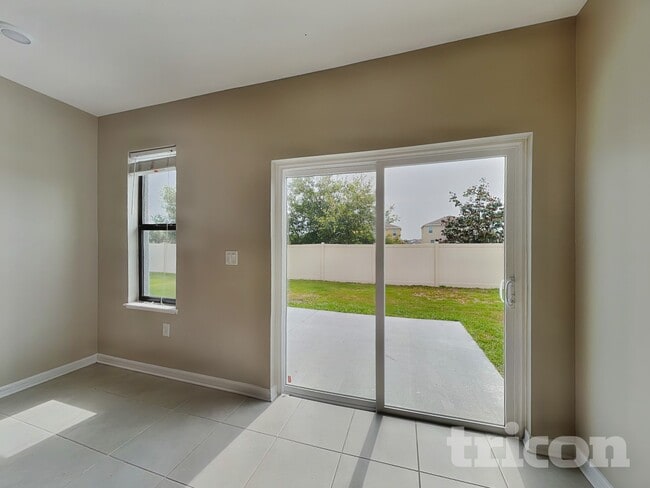Building Photo - 4648 Lindever Ln