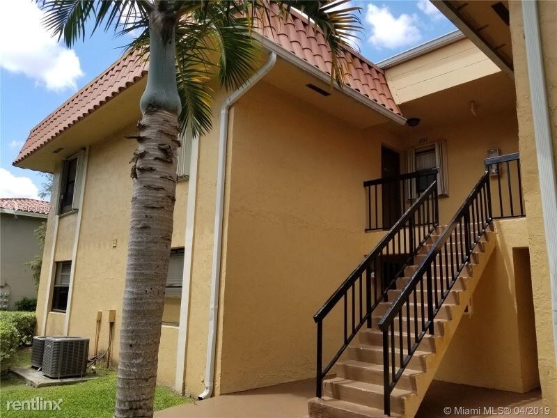 9734 Hammocks Blvd, Miami, FL 33196 Condo for Rent in Miami, FL