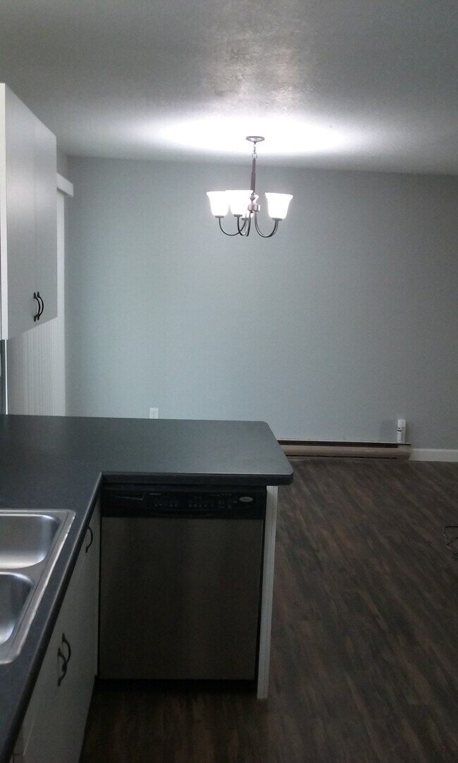 Foto del edificio - 1513 W Veterans Pkwy