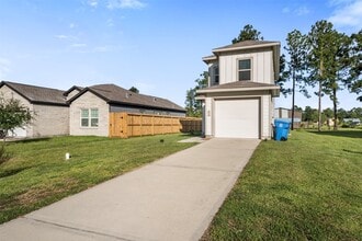 Building Photo - 1044 Rd 5203