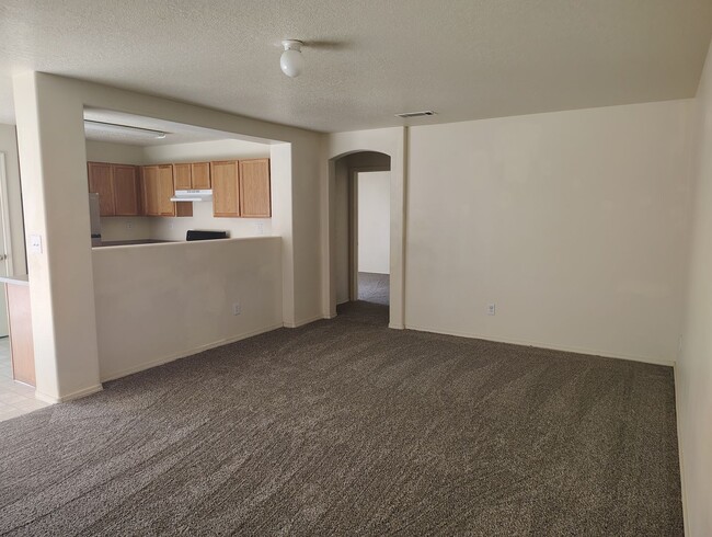 Building Photo - 1512 Penasco Rd NE
