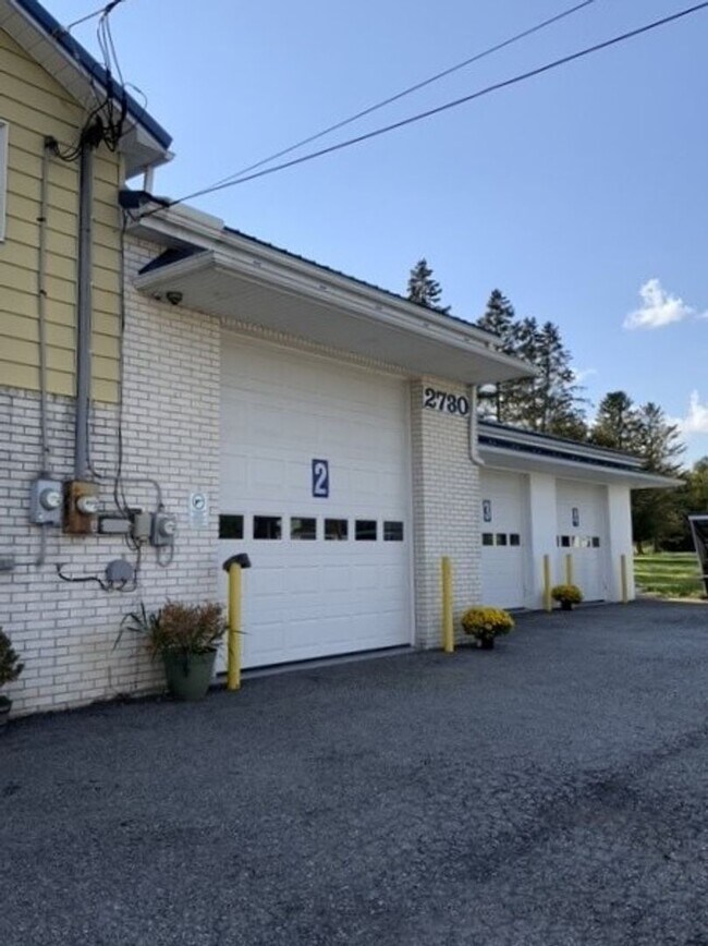 Building Photo - 2730 Chambersburg Rd