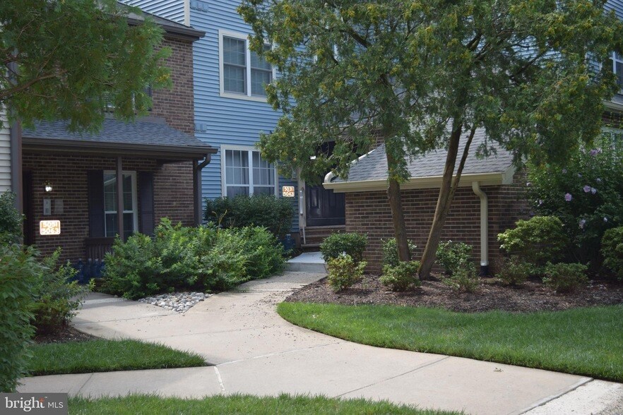 Primary Photo - 5032 Beech Ct