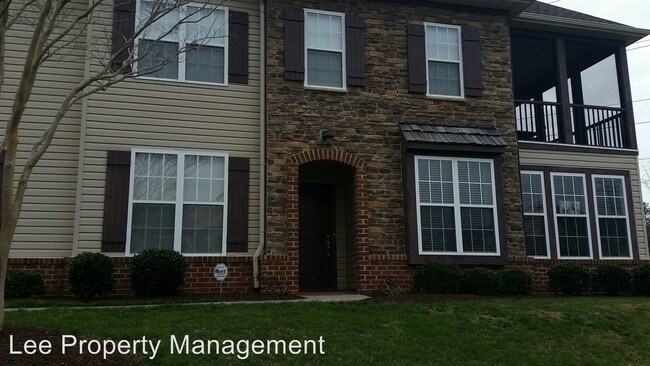 Building Photo - 3207 Bridgewater Dr