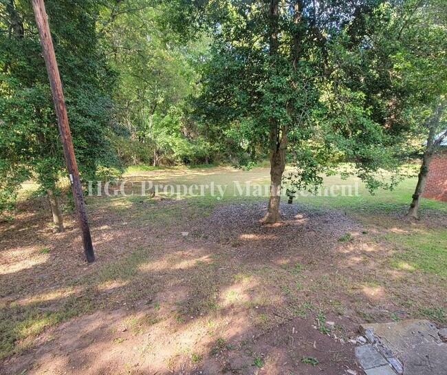 Building Photo - 502 Wooten St