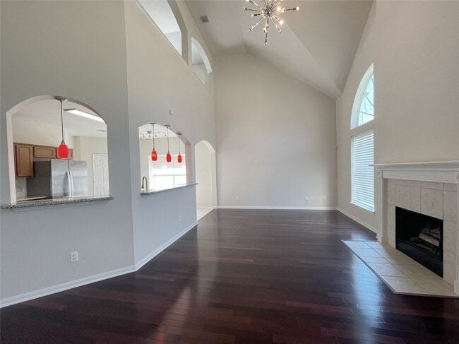 Building Photo - 2126 Winding Hollow Dr