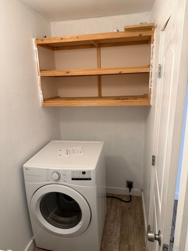 Foto del edificio - Stacey Bear Apartments