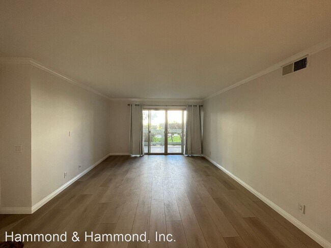 Building Photo - 1 br, 1 bath House - 23663 Park Capri #125