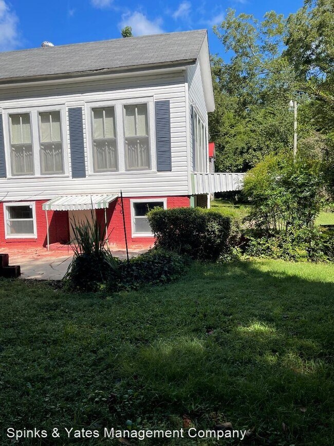 Foto del edificio - 4 br, 1 bath House - 817 Forrest Ave.