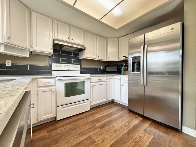 Foto del edificio - 8809 W Donnybrook Dr