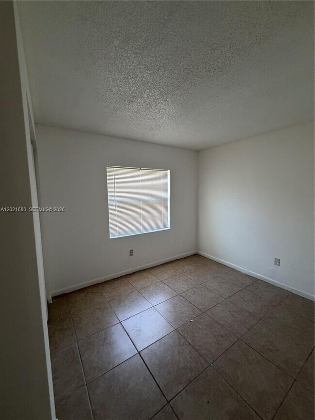 Foto del edificio - 1491 NW 22nd Ct