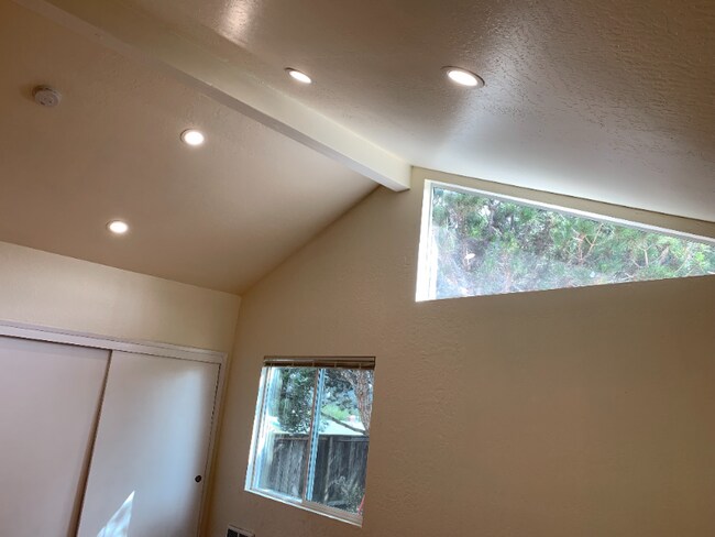 Building Photo - 2050 Mendocino St