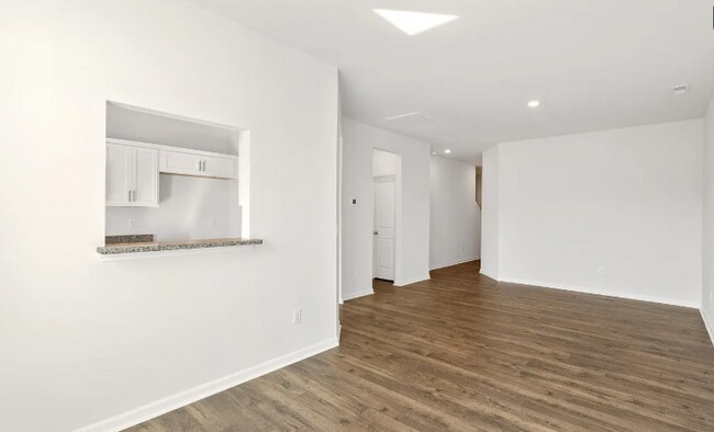 Building Photo - 759 Embark Cir