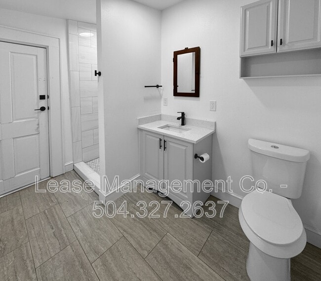 Building Photo - 330 Seguin St