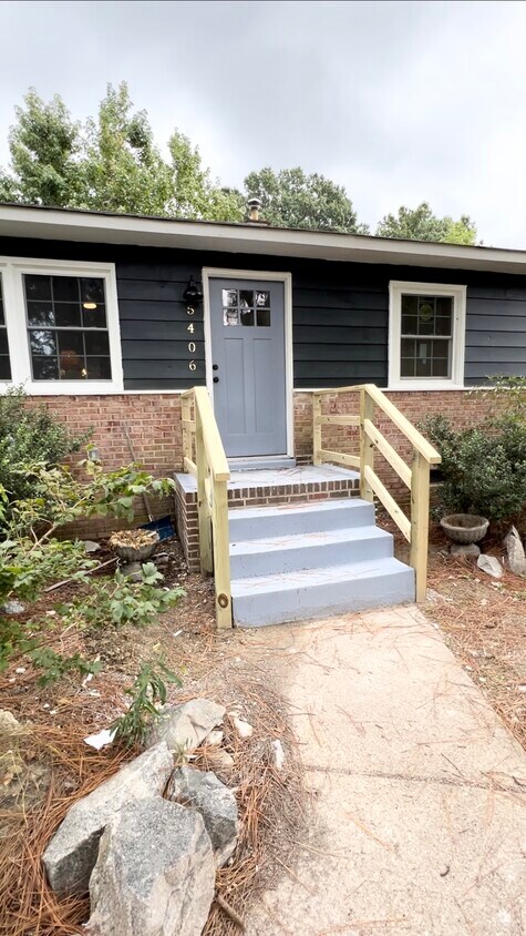 Primary Photo - 5406 Limestone Dr