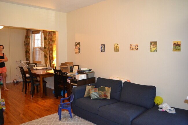 Foto del edificio - 2523 N Fairfield Ave