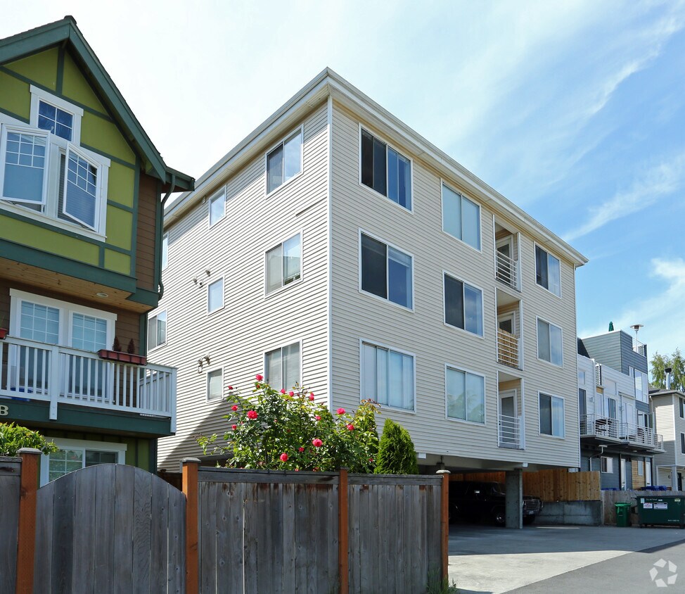 Foto del edificio - 3212 21st Ave W